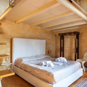  Appartamento La Soffitta Di Giulietta - Design Loft Italia